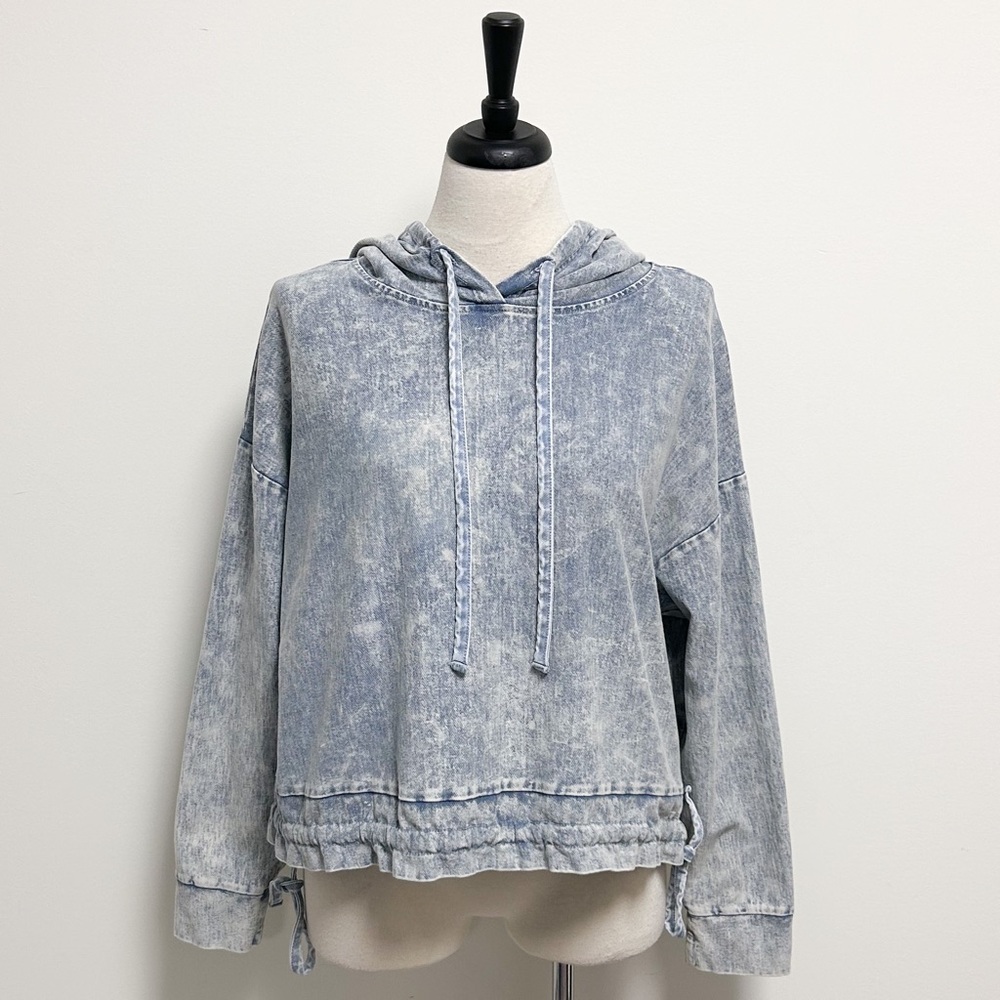 Blank NYC Light Blue Acid Wash Yellow Caste Hooded Drawstring Hem Boxy Top Large